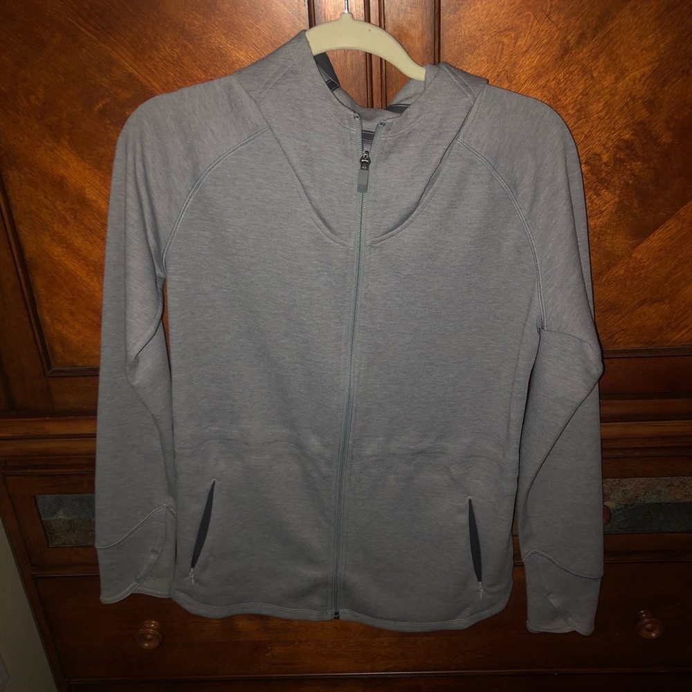 North Face Jacket with hood like new.